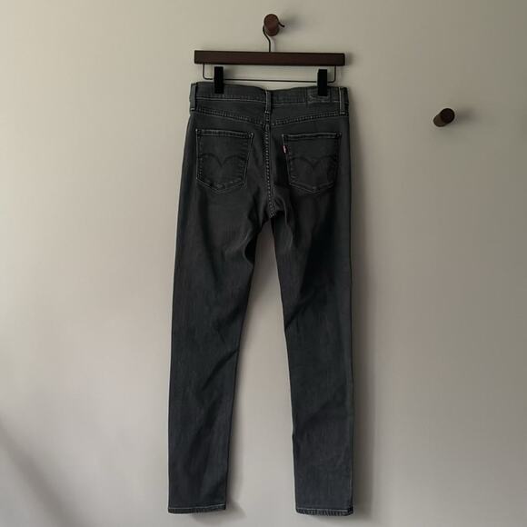 LEVIS 311 MID-RISE SHAPING STUDDED SKINNY JEANS SIZE 28 CHARCOAL GRAY SZ 28 - Picture 2 of 9
